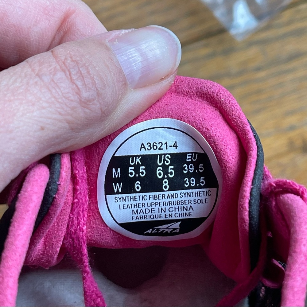 NEW Altra Golden Spikes Trail Running Shoes Lightweight Black Pink A3621-4 NWT - Picture 8 of 10